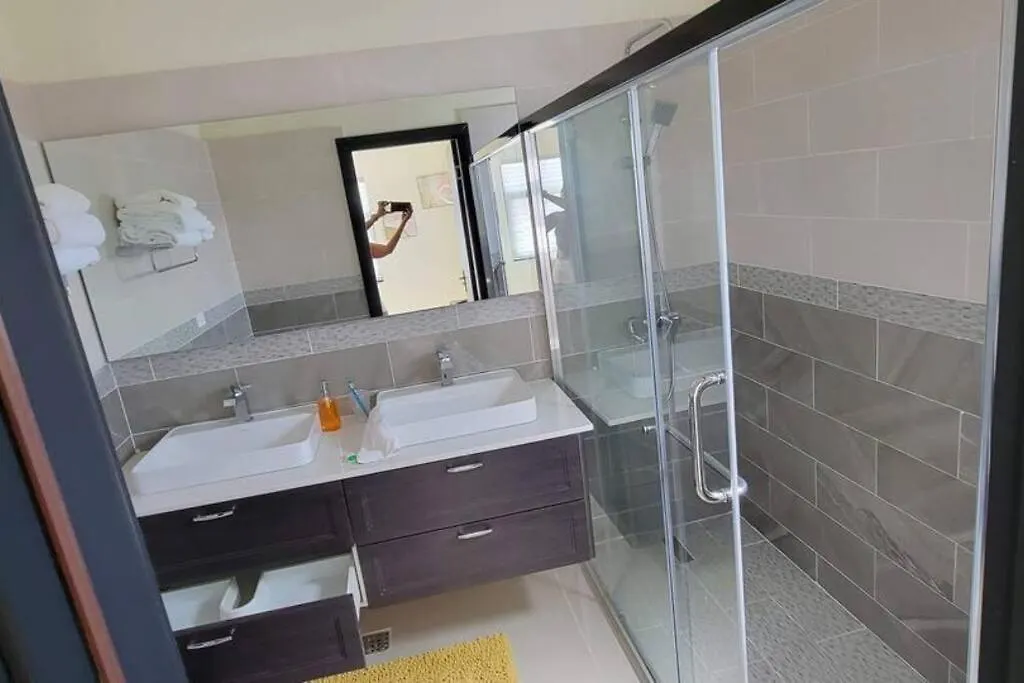 בית נופש Oceanview @ Pyramid Point Villa